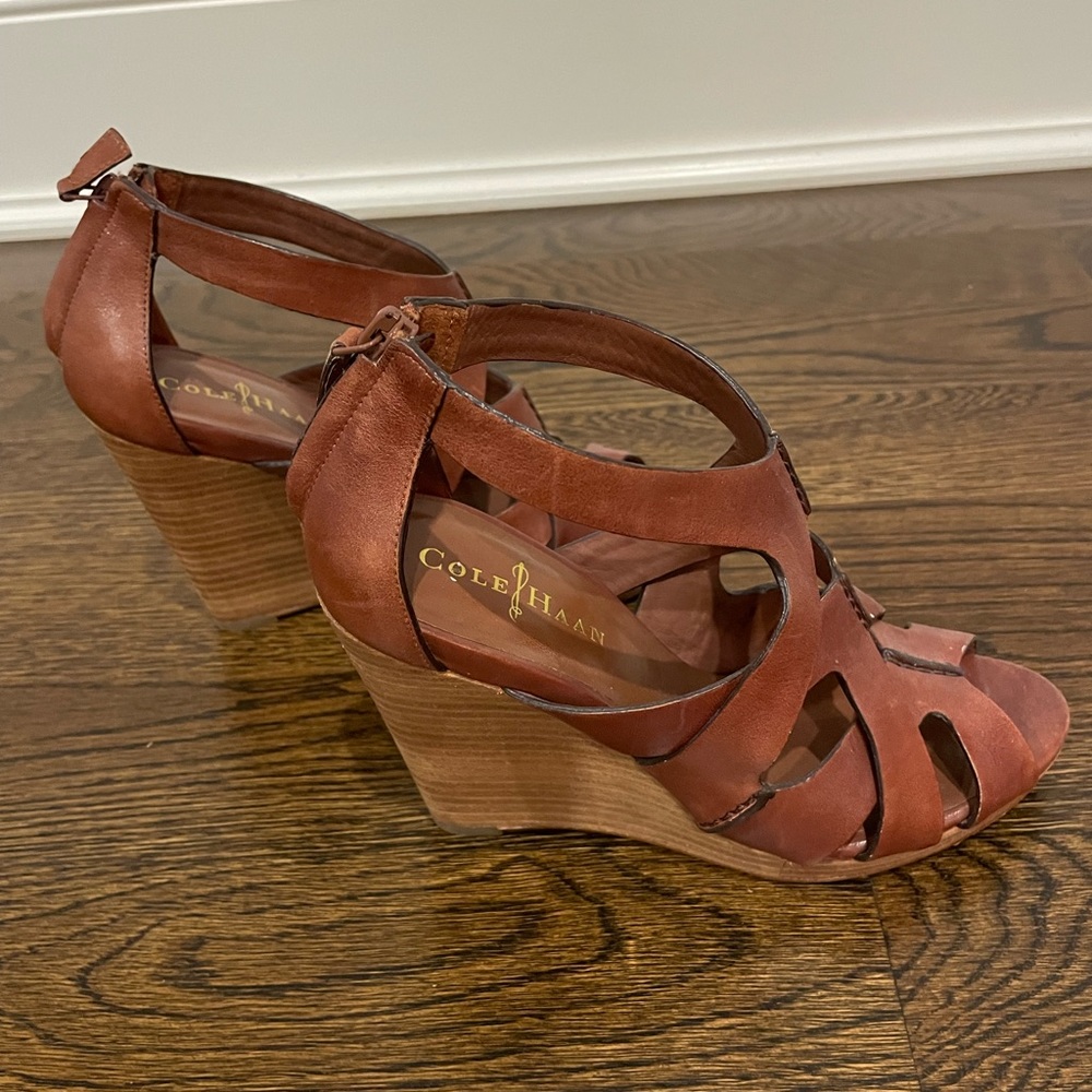 Cole Haan wedge heal sandals - Picture 6 of 6